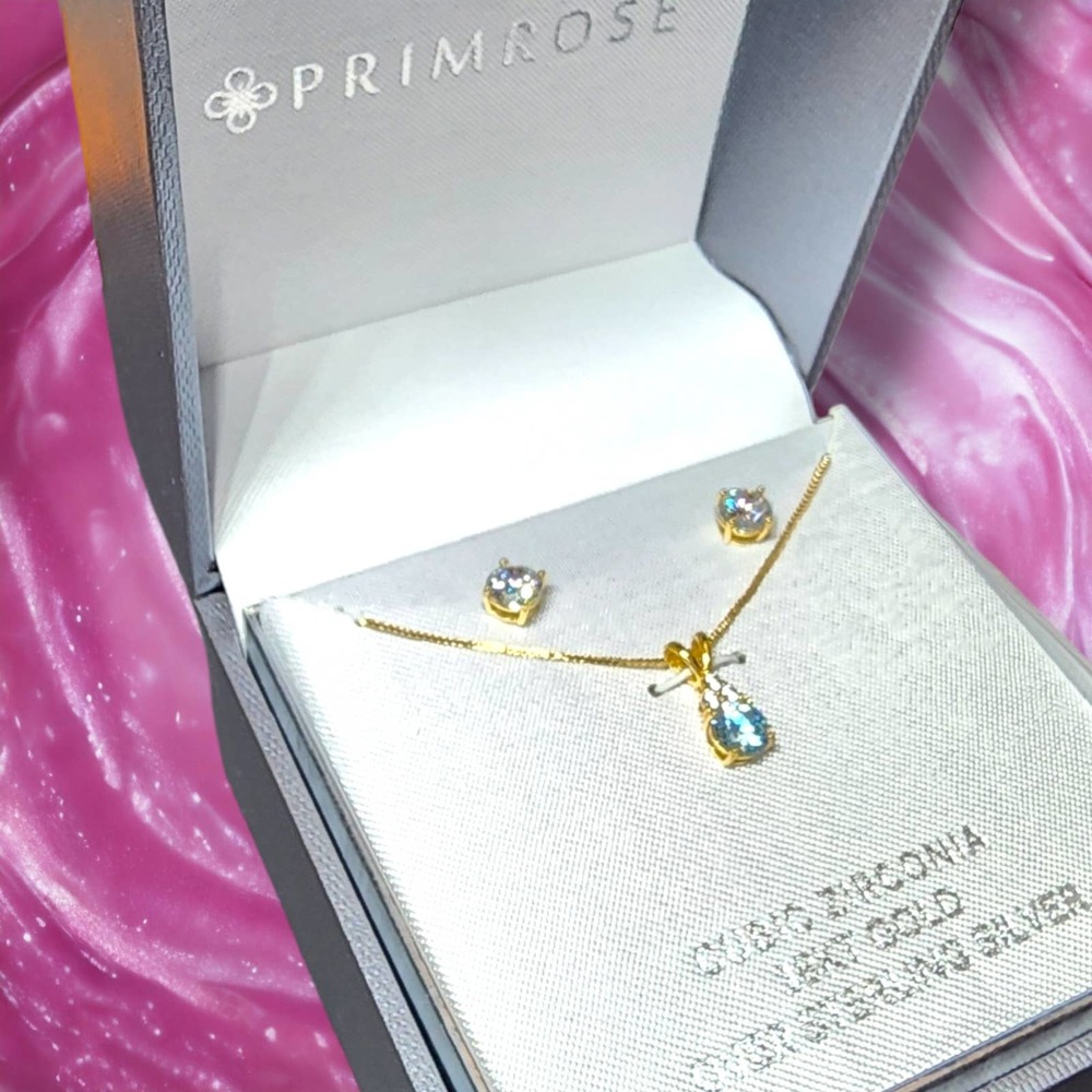 PRIMROSE Cubic Zirconia
Teardrop Pendant & Stud
Earring Set